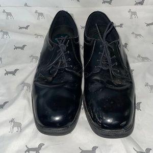 PRICE DROP!! Max Baum Leather Men’s Dress Shoes. Black. Oxford type. Size 13.